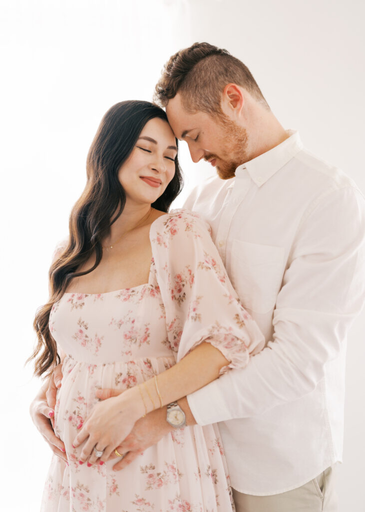 Maternity-Dresses-for-Dallas-Moms
