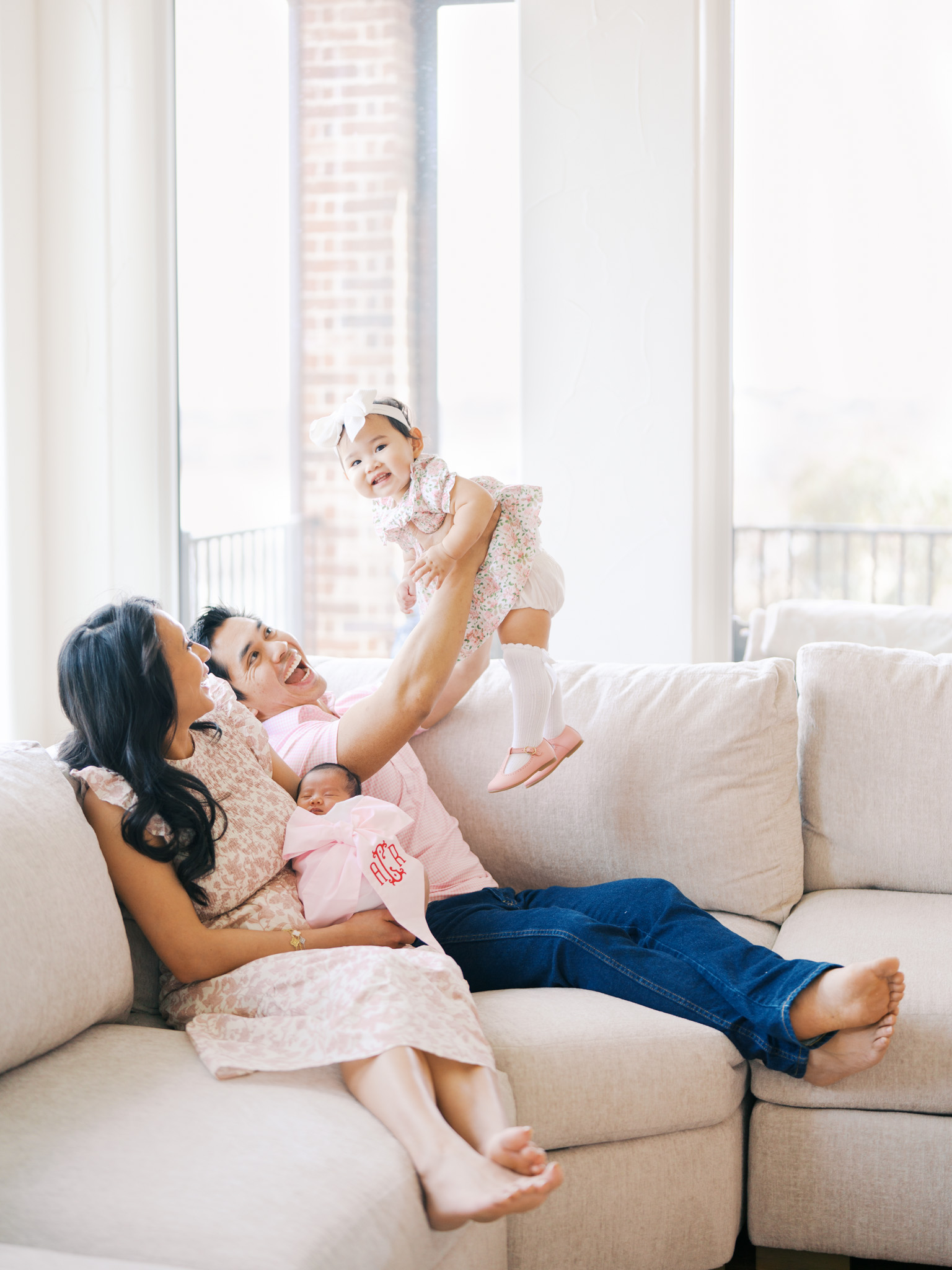 in home newborn session in Dallas